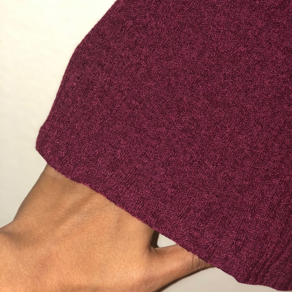 Maroon pencil skirt